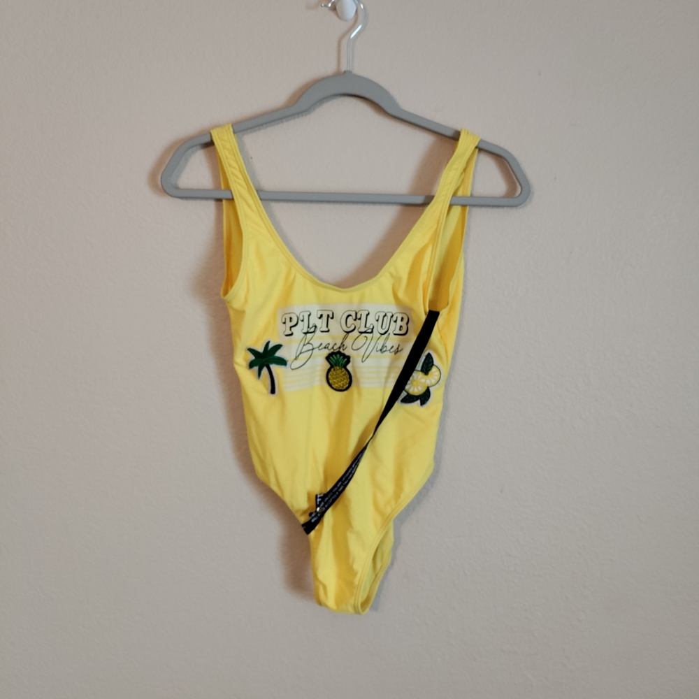 NWT PrettyLittleThing PLT Club Swimsuit